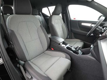 Volvo XC40 T5 Recharge Core — photo 31