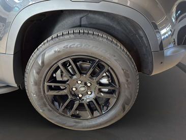 Land Rover Defender 90 S 3.0D I6 200 CV AWD Auto — photo 19