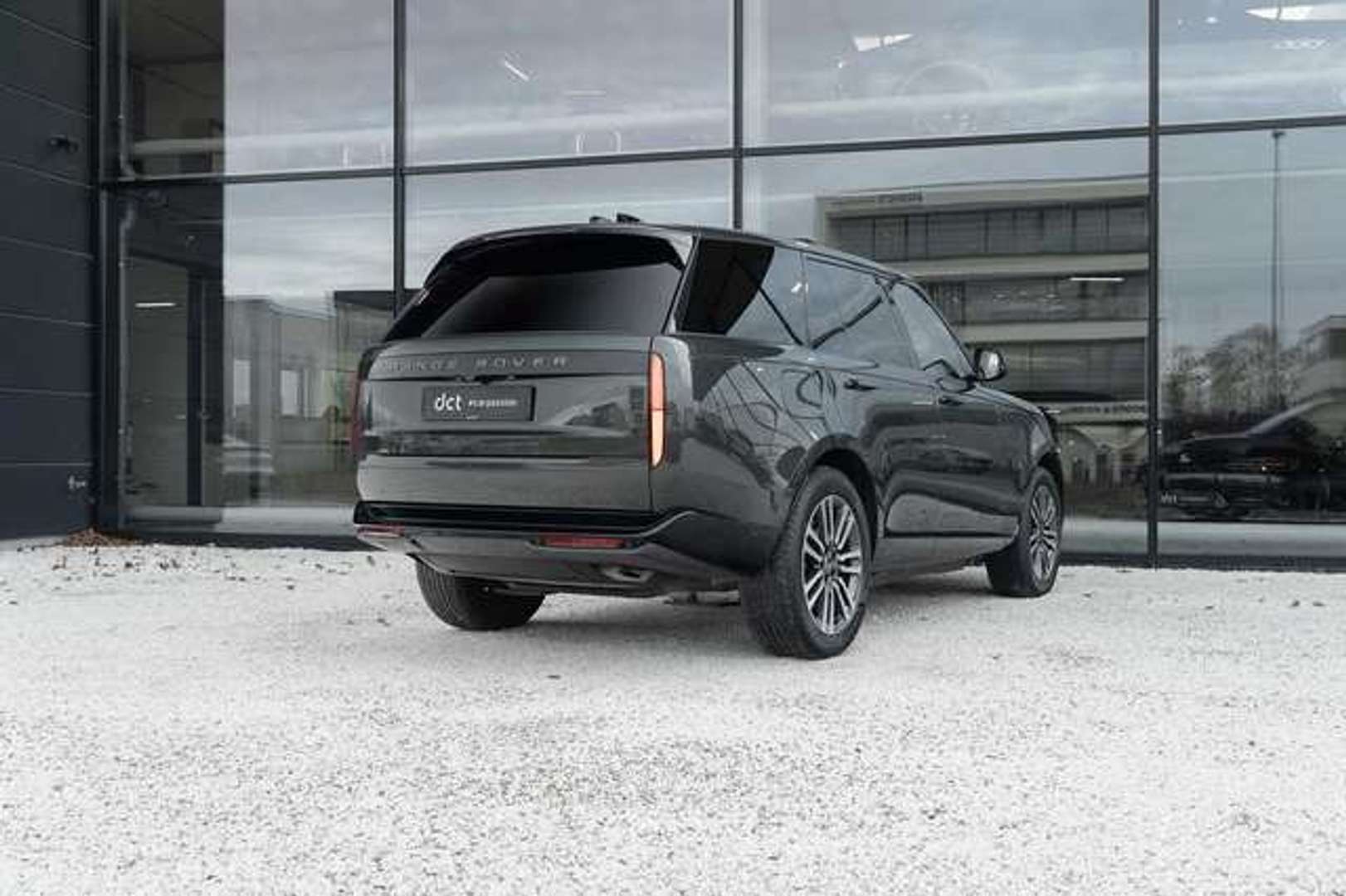 Land Rover Range Rover Belgravia Green Shadowline Pano P460 Hybride - 2024 - Joinsteer - #3