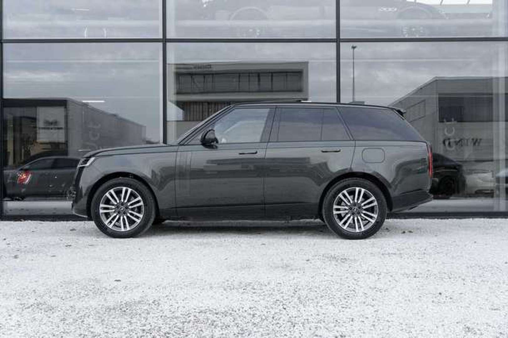 Land Rover Range Rover Belgravia Green Shadowline Pano P460 Hybride - 2024 - Joinsteer - #5