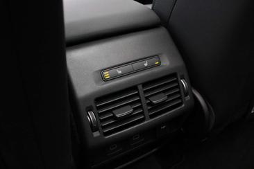 Land Rover Discovery Sport P270e Dynamic SE | Pano | Cold Climate | Meridian — photo 32