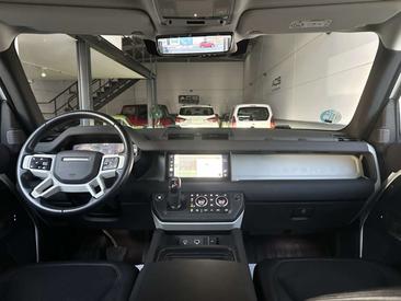 Land Rover Defender 110 X-Dynamic SE 3.0 I6 MHEV AWD Aut. 400 — photo 8