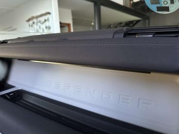 Land Rover Defender 110 X-Dynamic SE 3.0 I6 MHEV AWD Aut. 400 — photo 35