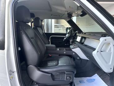 Land Rover Defender 110 X-Dynamic SE 3.0 I6 MHEV AWD Aut. 400 — photo 36
