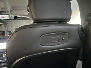 Land Rover Defender 110 X-Dynamic SE 3.0 I6 MHEV AWD Aut. 400 — photo 38