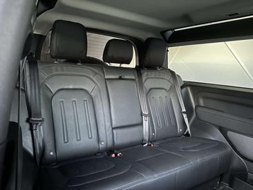 Land Rover Defender 110 X-Dynamic SE 3.0 I6 MHEV AWD Aut. 400 — photo 39