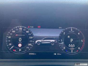 Land Rover Range Rover Velar R-DYNAMIC 3.0 V6 SD6 300CV — photo 12