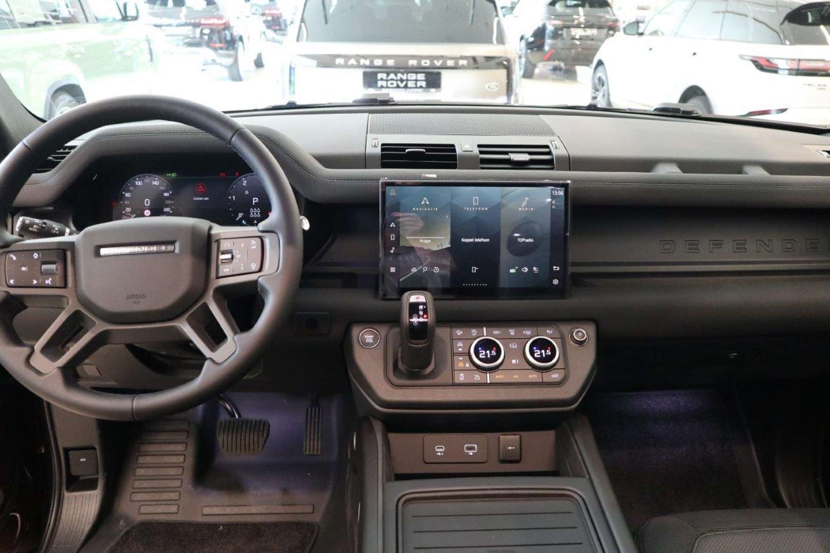 Land Rover Defender 130 X-Dynamic SE D300 - 2025 - Joinsteer - #4