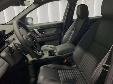 Land Rover Discovery Sport Dynamic SE P270e — photo 10