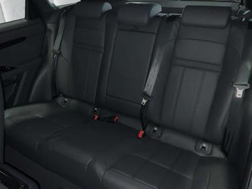 Land Rover Range Rover Evoque D200 S — photo 11