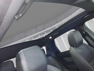 Land Rover Discovery Sport Dynamic SE P270e — photo 16