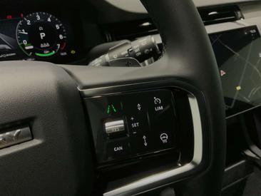 Land Rover Discovery Sport Dynamic SE P270e — photo 22