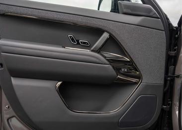 Land Rover Range Rover Sport Autobiography P550e — photo 17