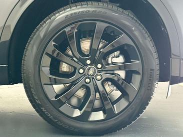 Land Rover Discovery Sport P270e Dynamic SE AWD Auto — photo 9