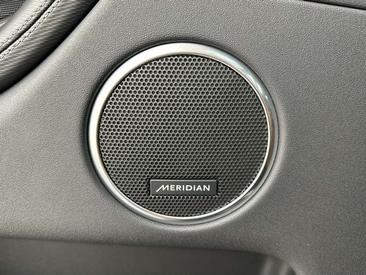Land Rover Discovery Sport P270e Dynamic SE AWD Auto — photo 13