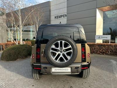 Land Rover Defender 110 X-Dynamic SE D250