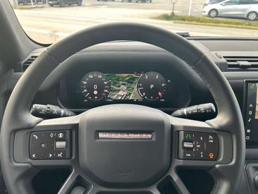 Land Rover Defender 110 X-Dynamic SE D250 — photo 14