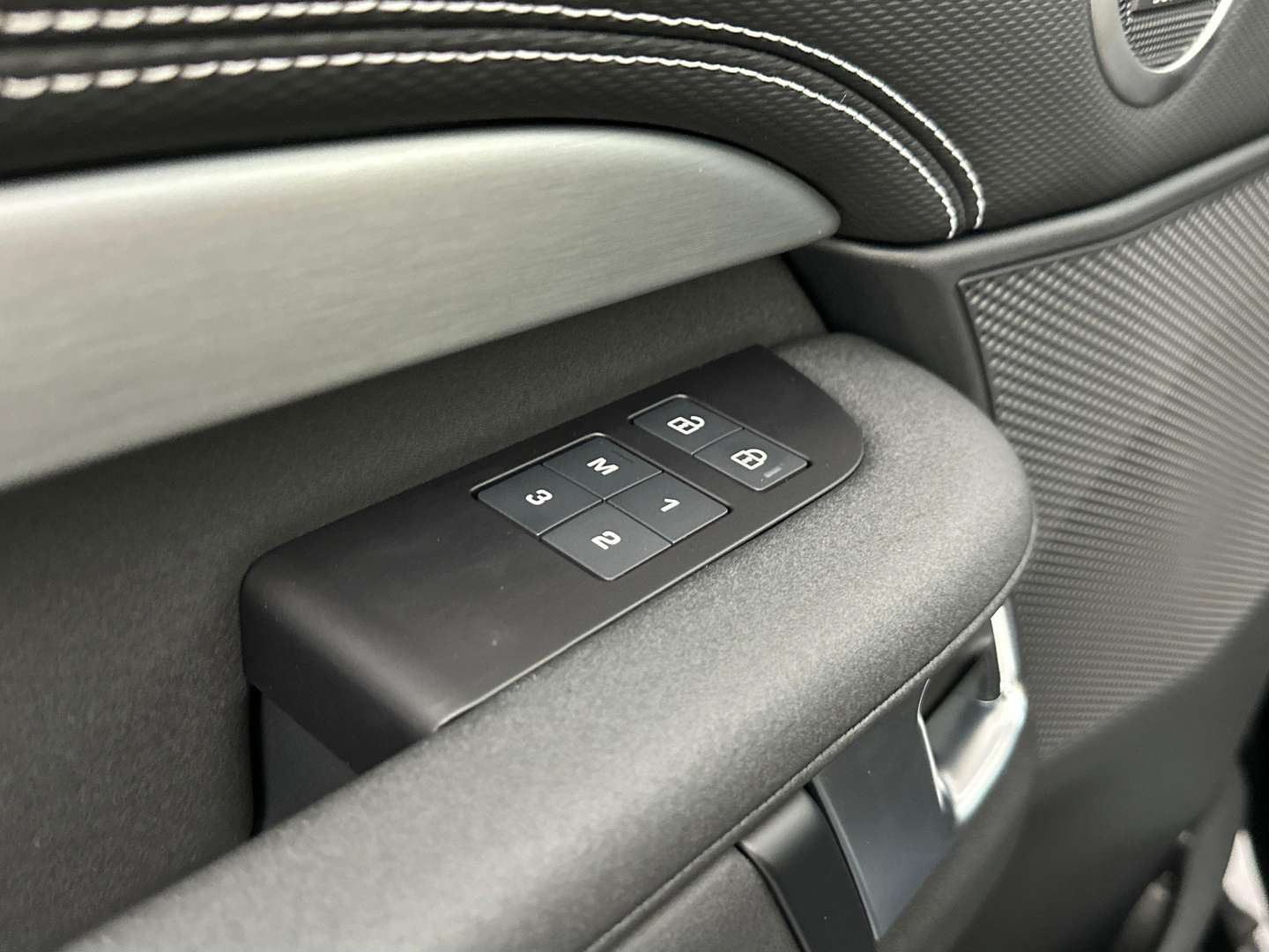 Land Rover Discovery D350 Dynamic HSE AWD Aut. - 2025 - Joinsteer - #22