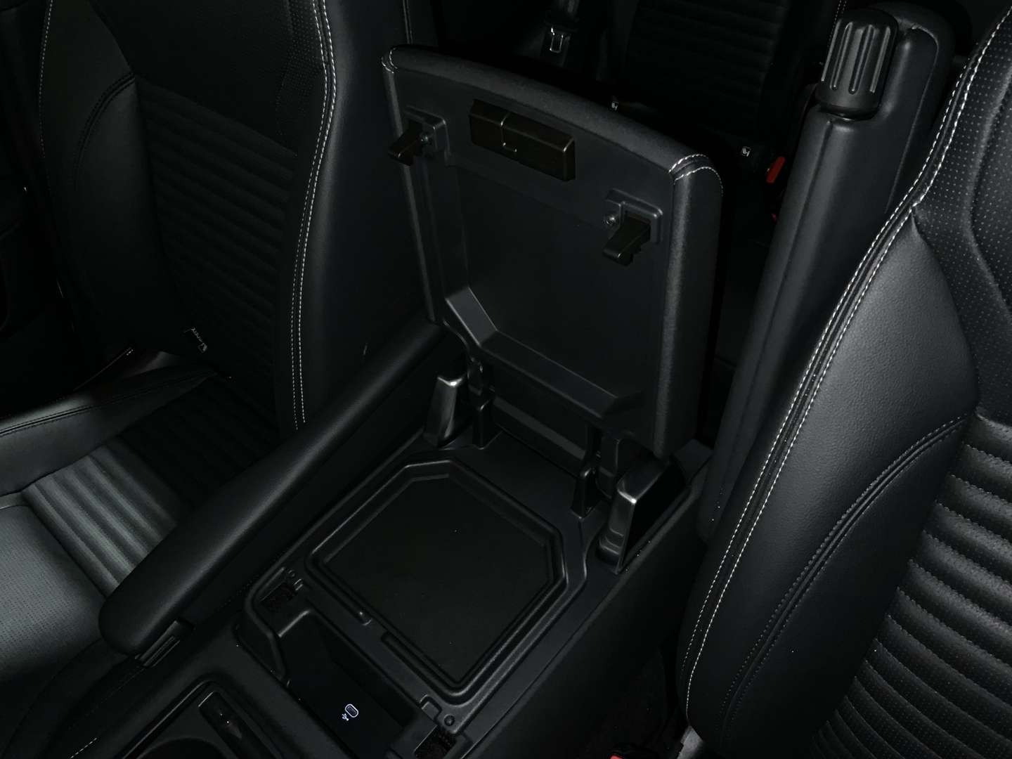 Land Rover Discovery D350 Dynamic SE | SD | Winter-Paket - 2024 - Joinsteer - #26