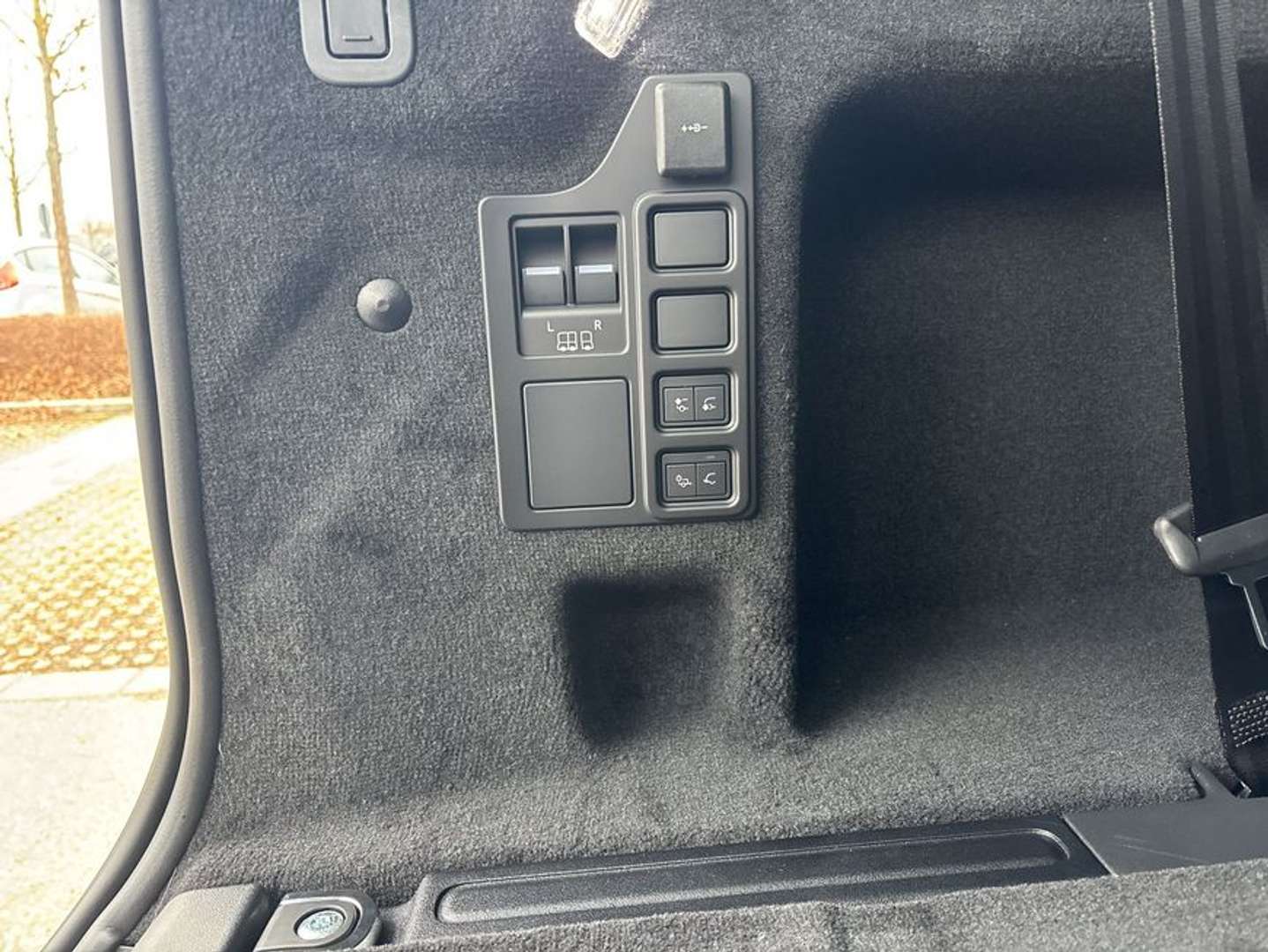 Land Rover Discovery D350 Dynamic SE, 7-Sitzer - 2025 - Joinsteer - #19