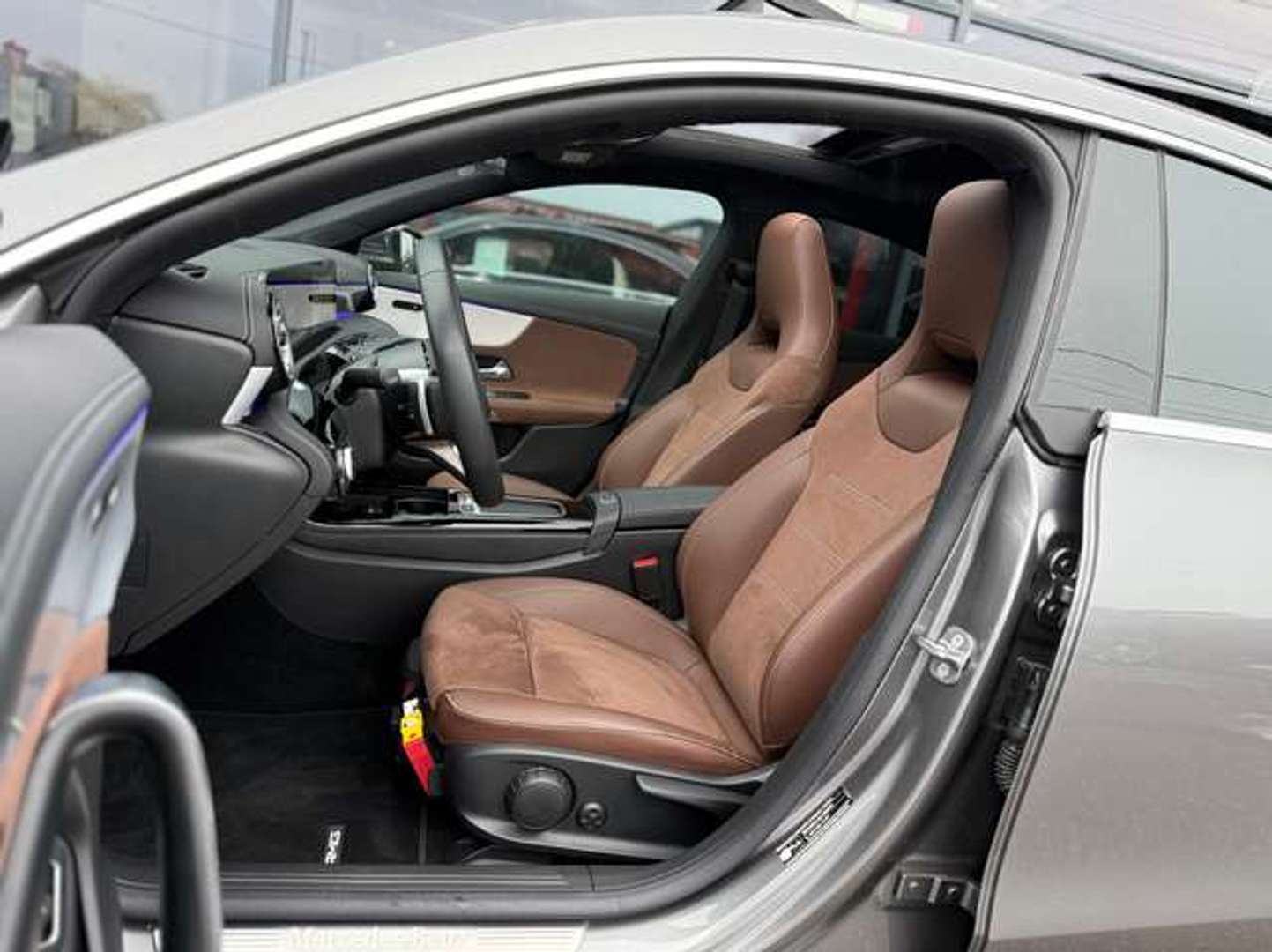 Mercedes CLA 180 AMG Line - 2025 - Joinsteer - #9