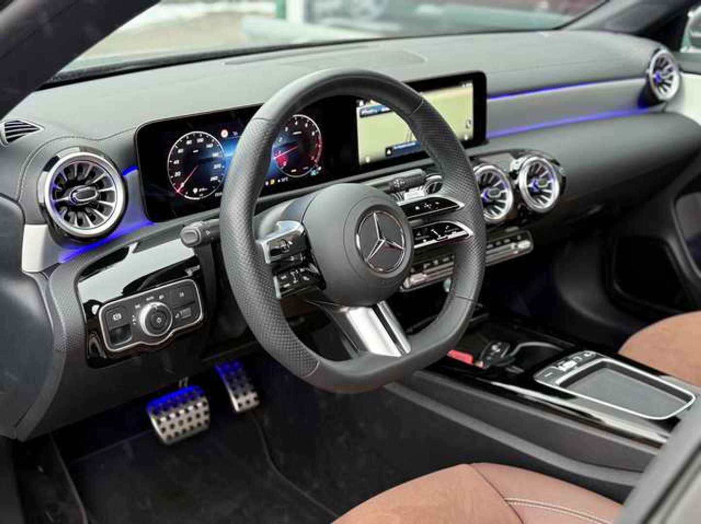 Mercedes CLA 180 AMG Line - 2025 - Joinsteer - #10