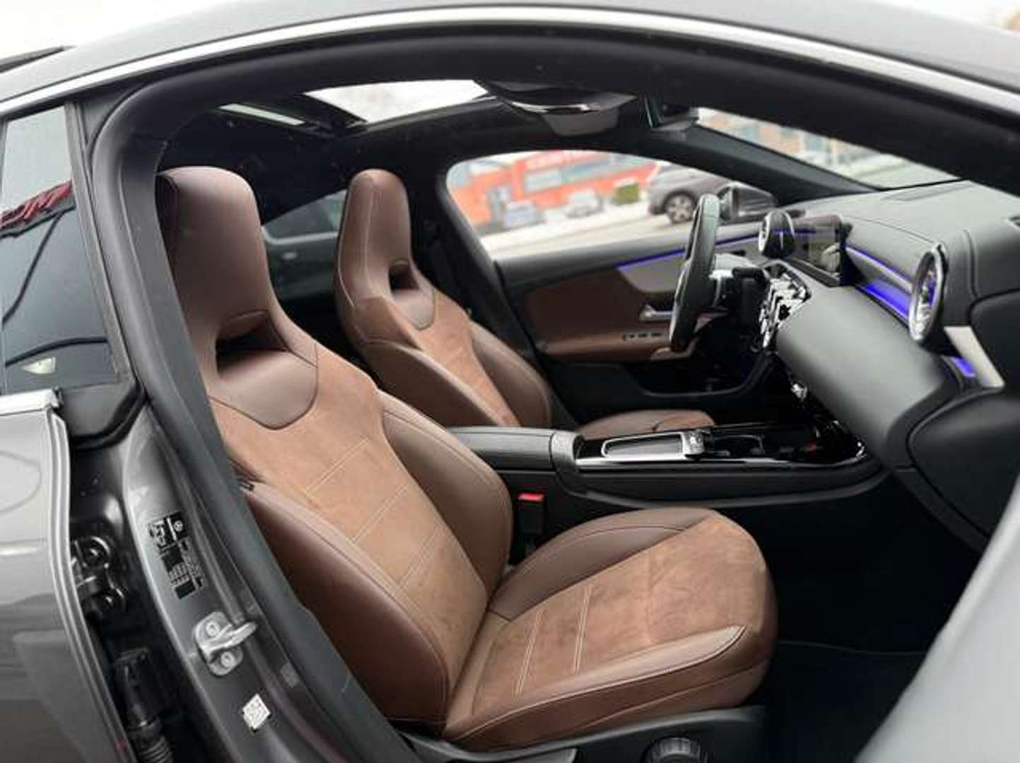 Mercedes CLA 180 AMG Line - 2025 - Joinsteer - #11