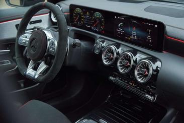 Mercedes CLA 45 AMG 45 — photo 4