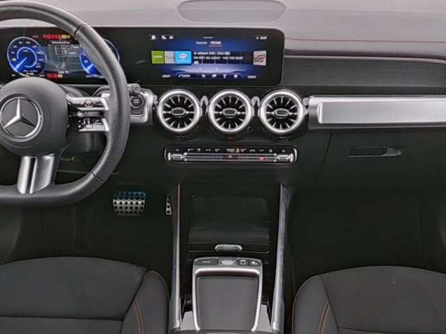 Mercedes EQB 300 Night Edition - 2024 - Joinsteer - #3