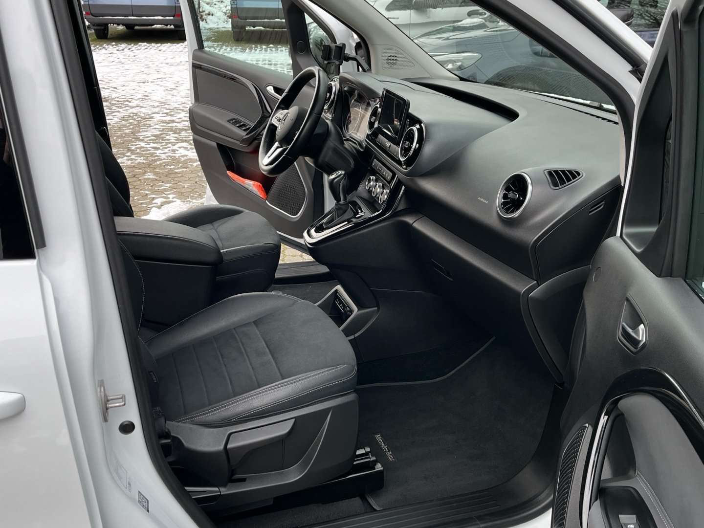 Mercedes EQT - 2024 - Joinsteer - #12