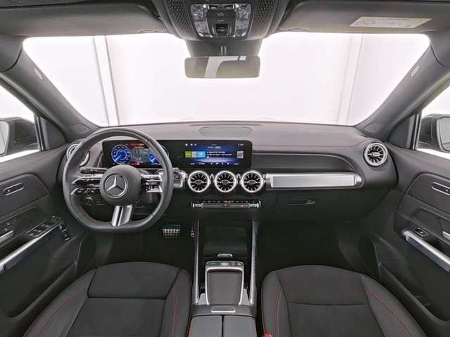 Mercedes EQB 300 Night Edition - 2024 - Joinsteer - #5