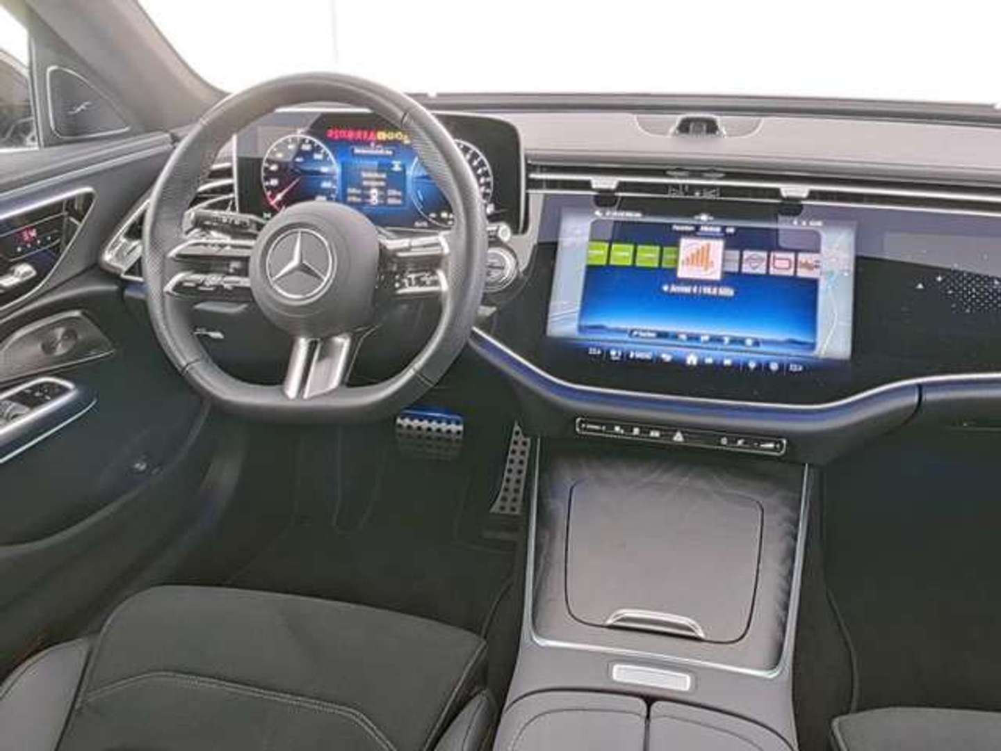 Mercedes Classe E Break 300 AMG Line - 2024 - Joinsteer - #4