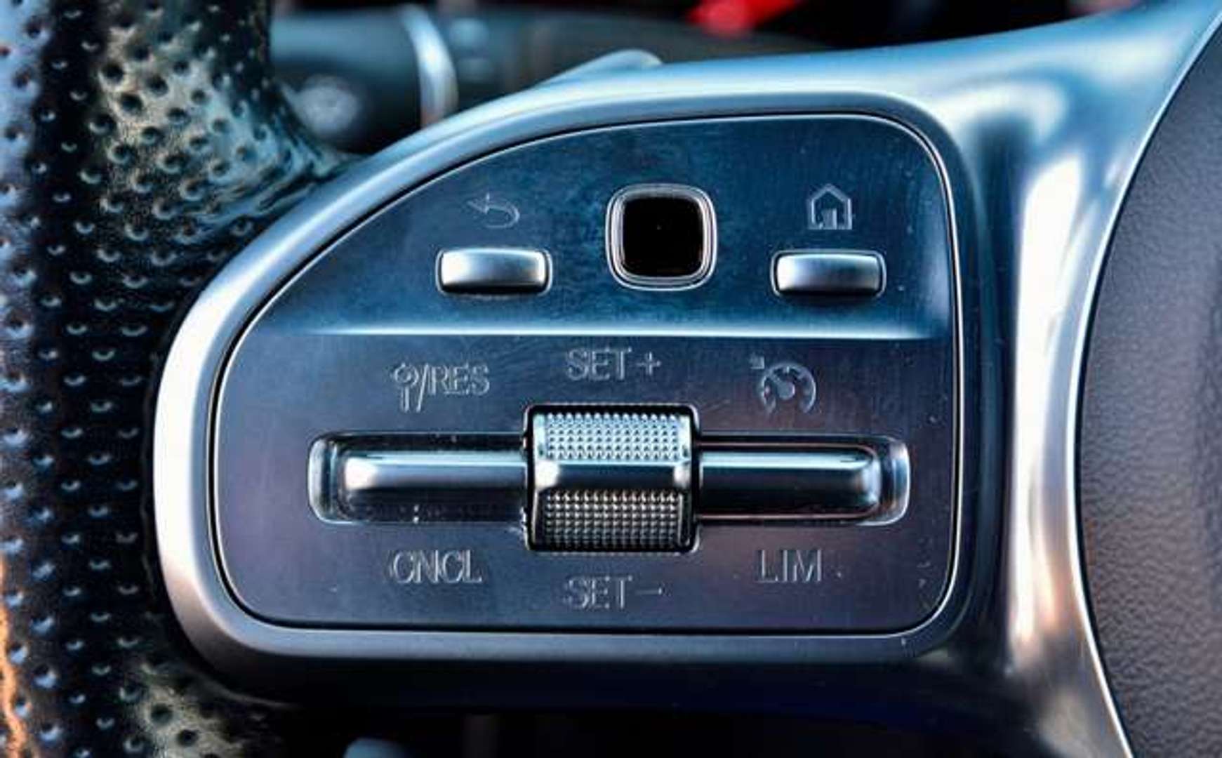 Mercedes Classe C 180 Cabrio 180 AMG Line - 2020 - Joinsteer - #36