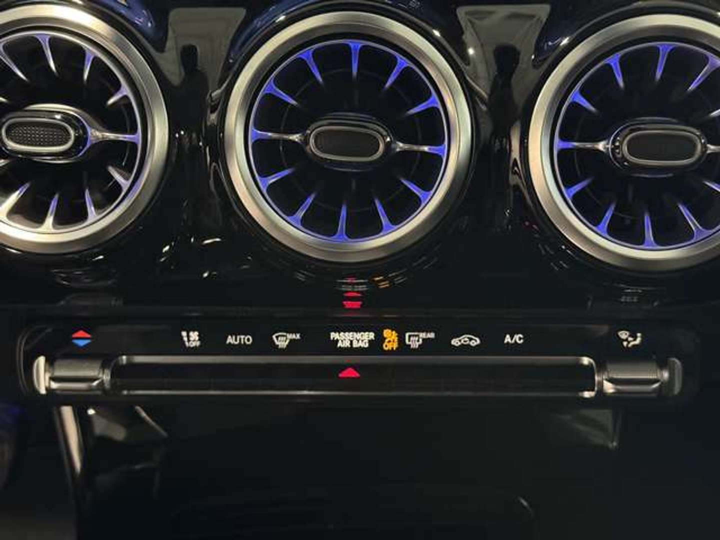 Mercedes CLA Shooting Break 180 Progressive - 2024 - Joinsteer - #11