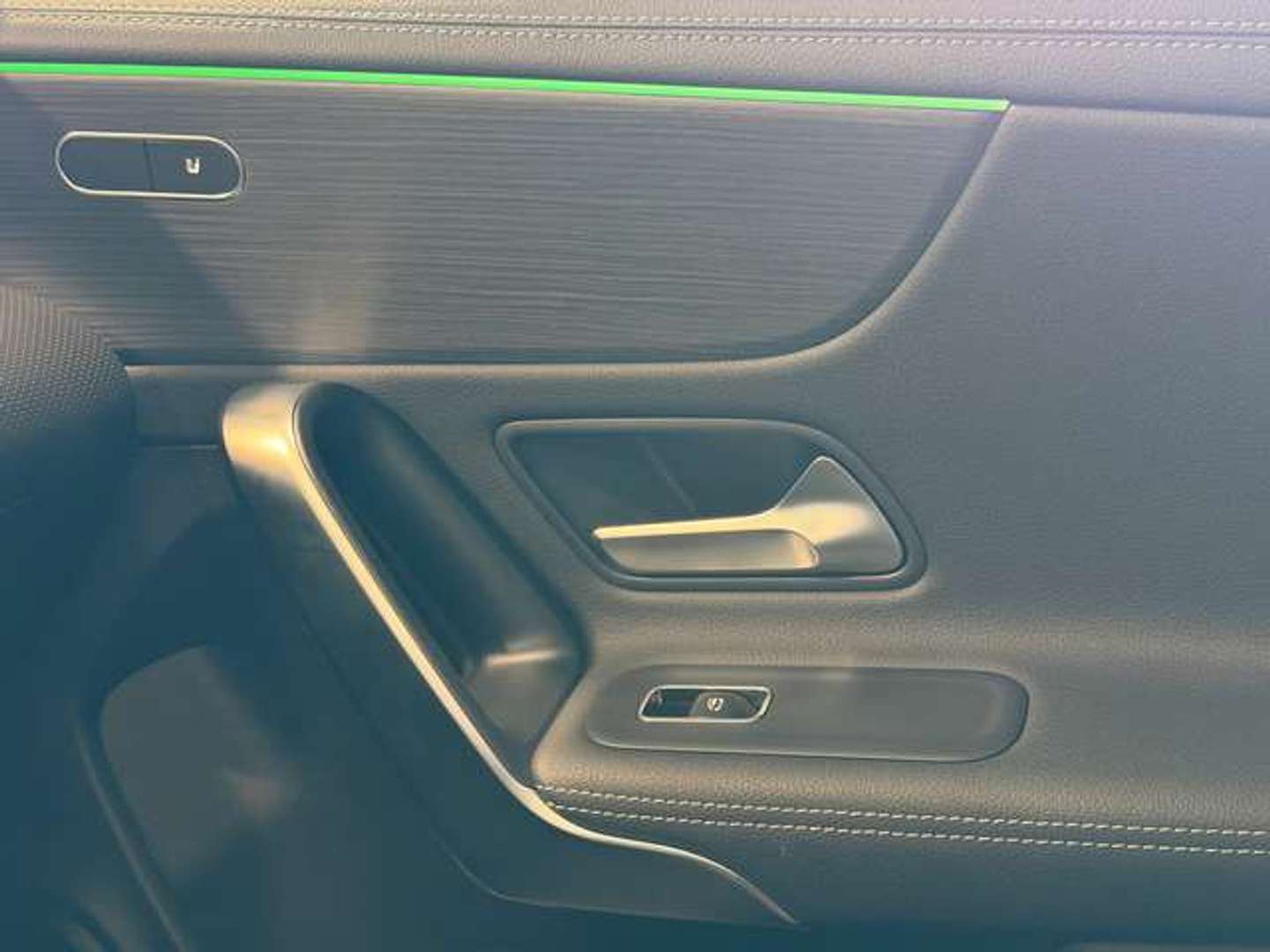 Mercedes CLA 180 Night Edition - 2024 - Joinsteer - #18