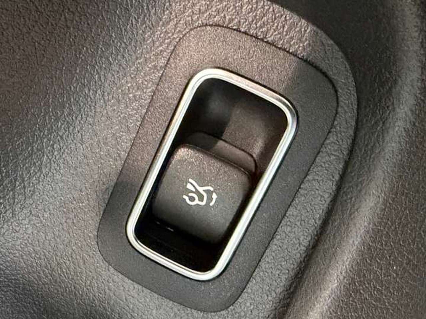 Mercedes CLA 180 Night Edition - 2024 - Joinsteer - #26