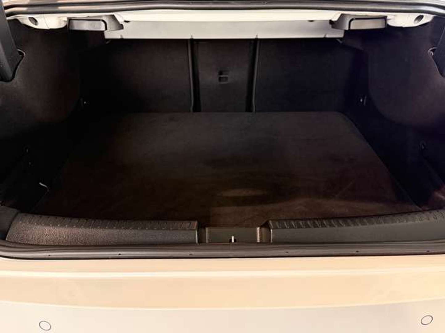 Mercedes CLA 180 Night Edition - 2024 - Joinsteer - #27