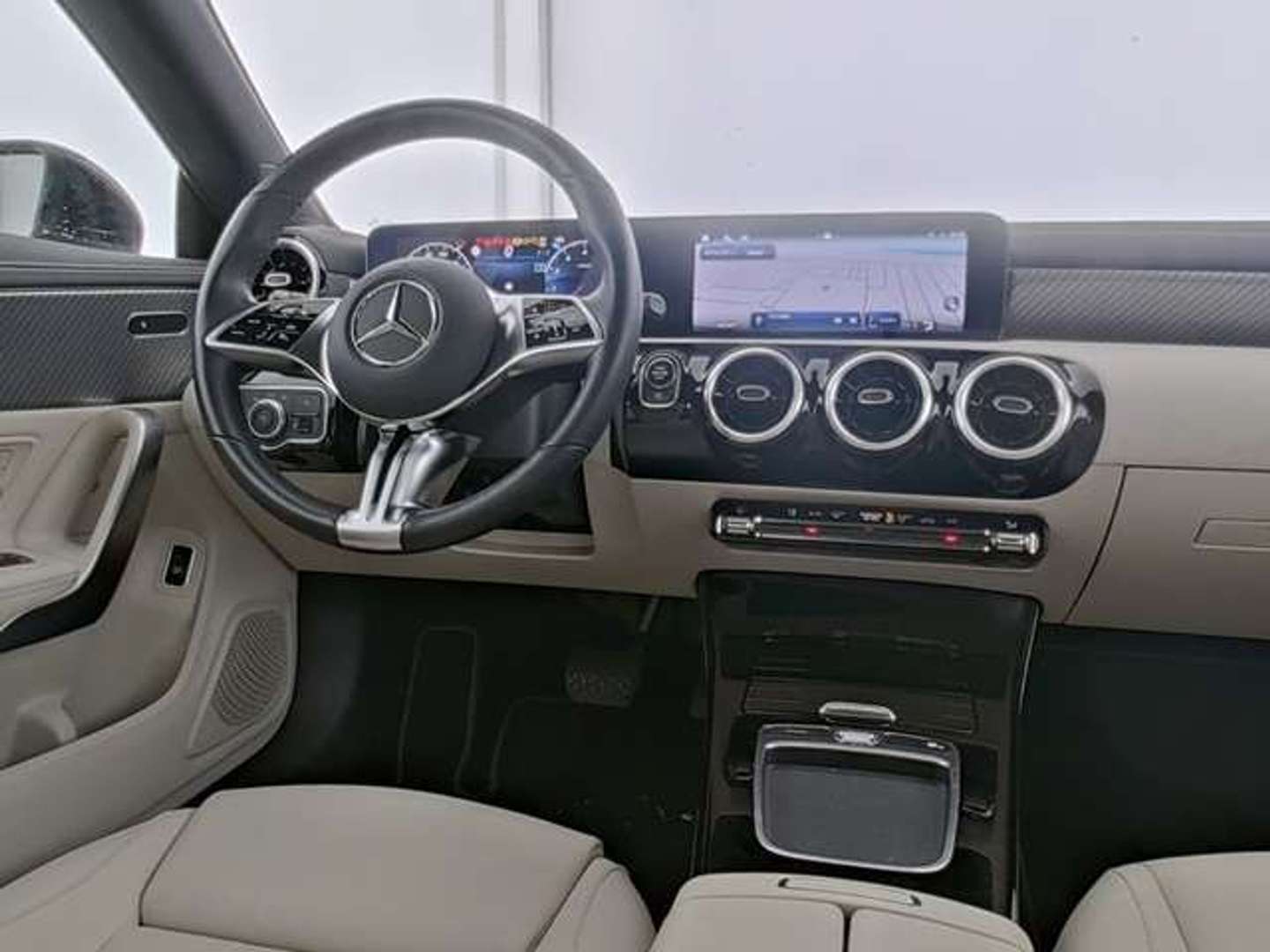 Mercedes CLA Shooting Break 180 Premium - 2024 - Joinsteer - #4