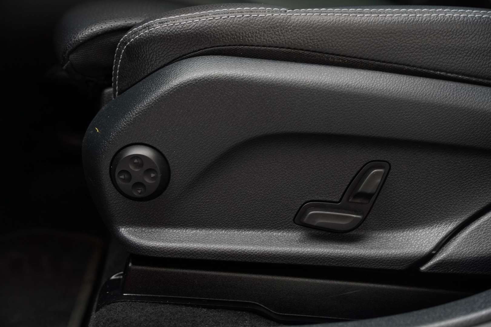 Mercedes GLC 300 Night Edition - 2019 - Joinsteer - #31