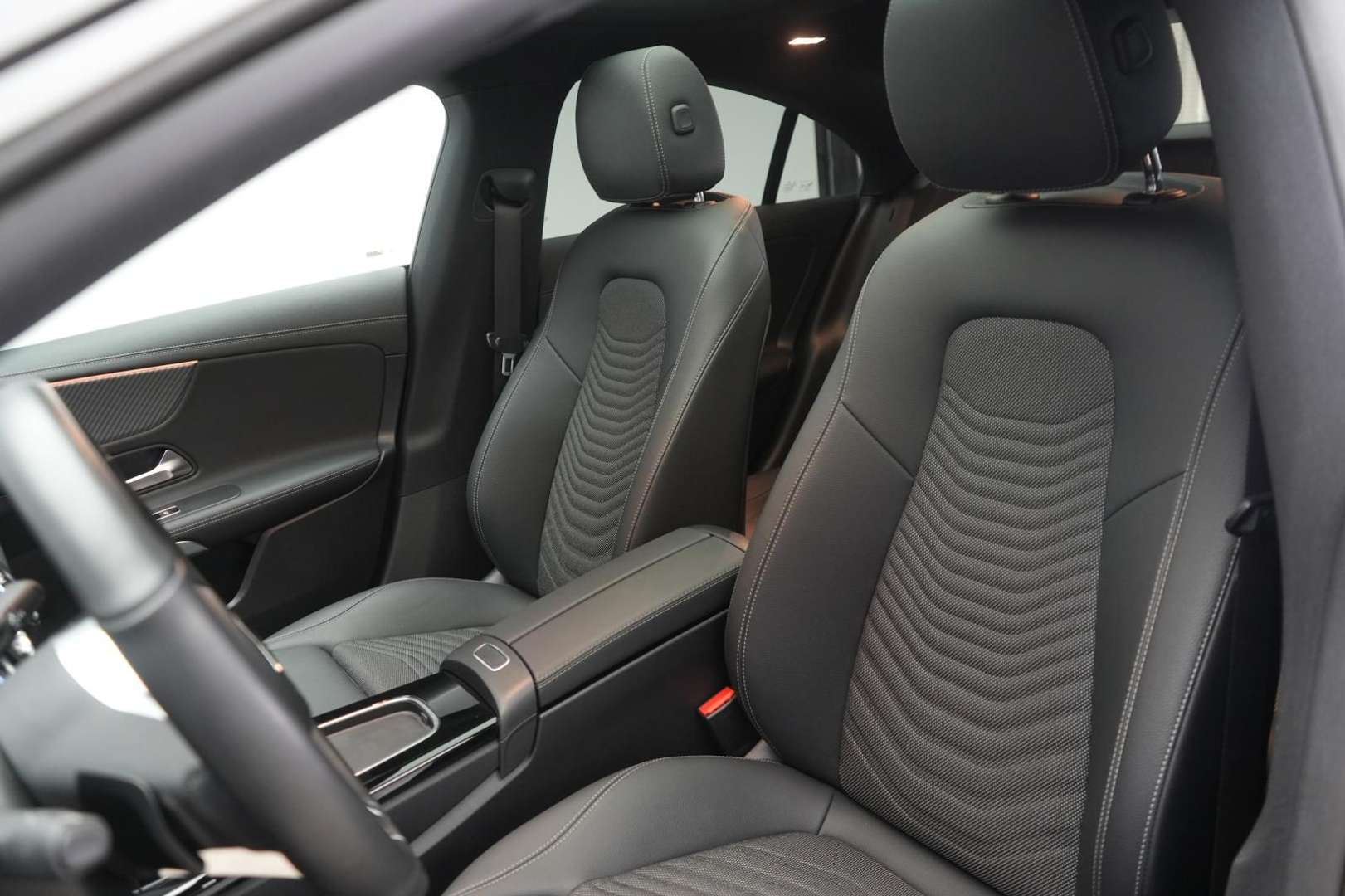 Mercedes CLA 200 Progressive Line - 2025 - Joinsteer - #10