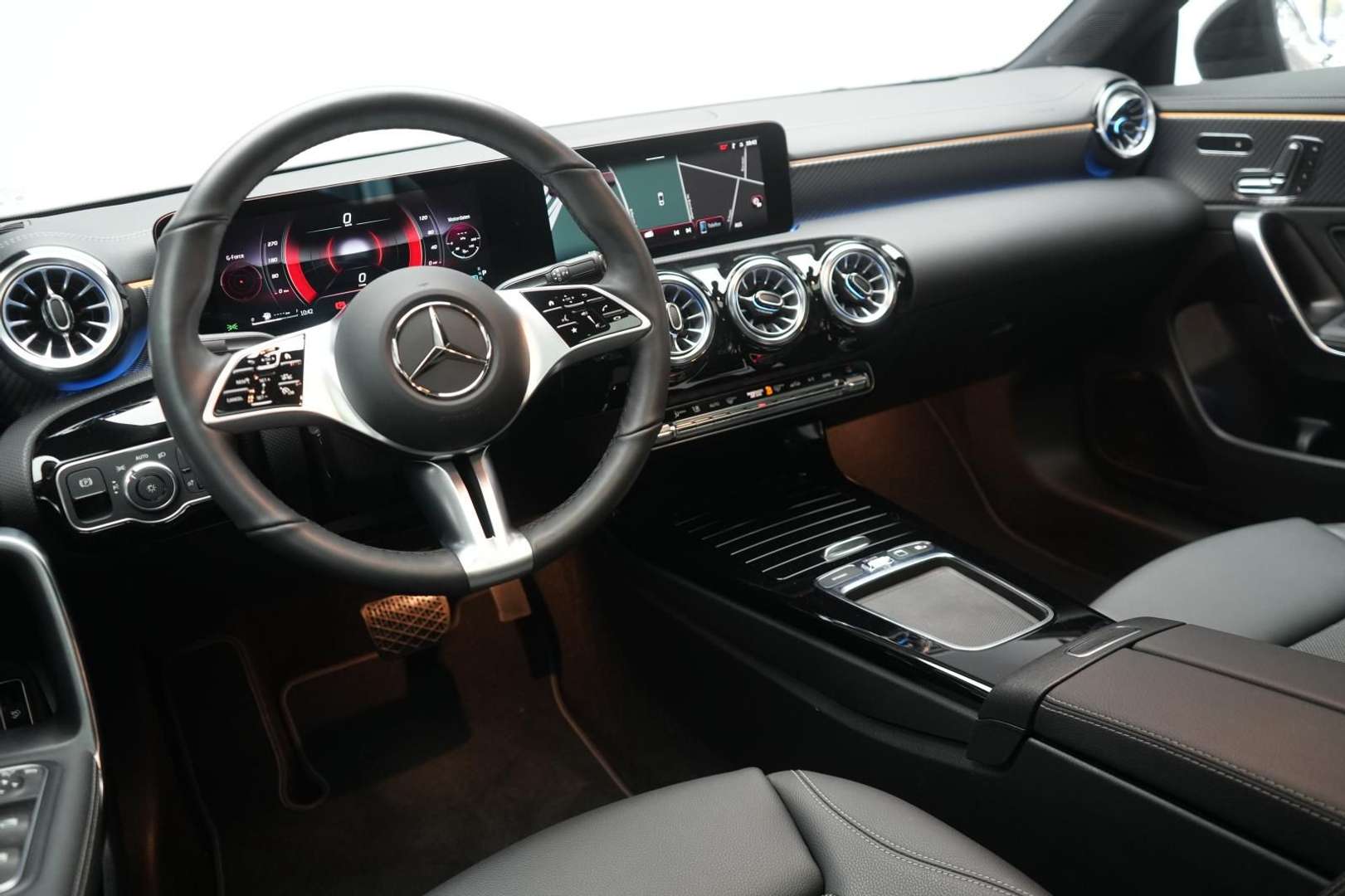 Mercedes CLA 200 Progressive Line - 2025 - Joinsteer - #12