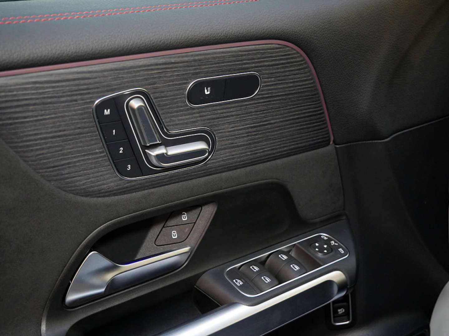 Mercedes EQB 350 Night Edition - 2024 - Joinsteer - #14