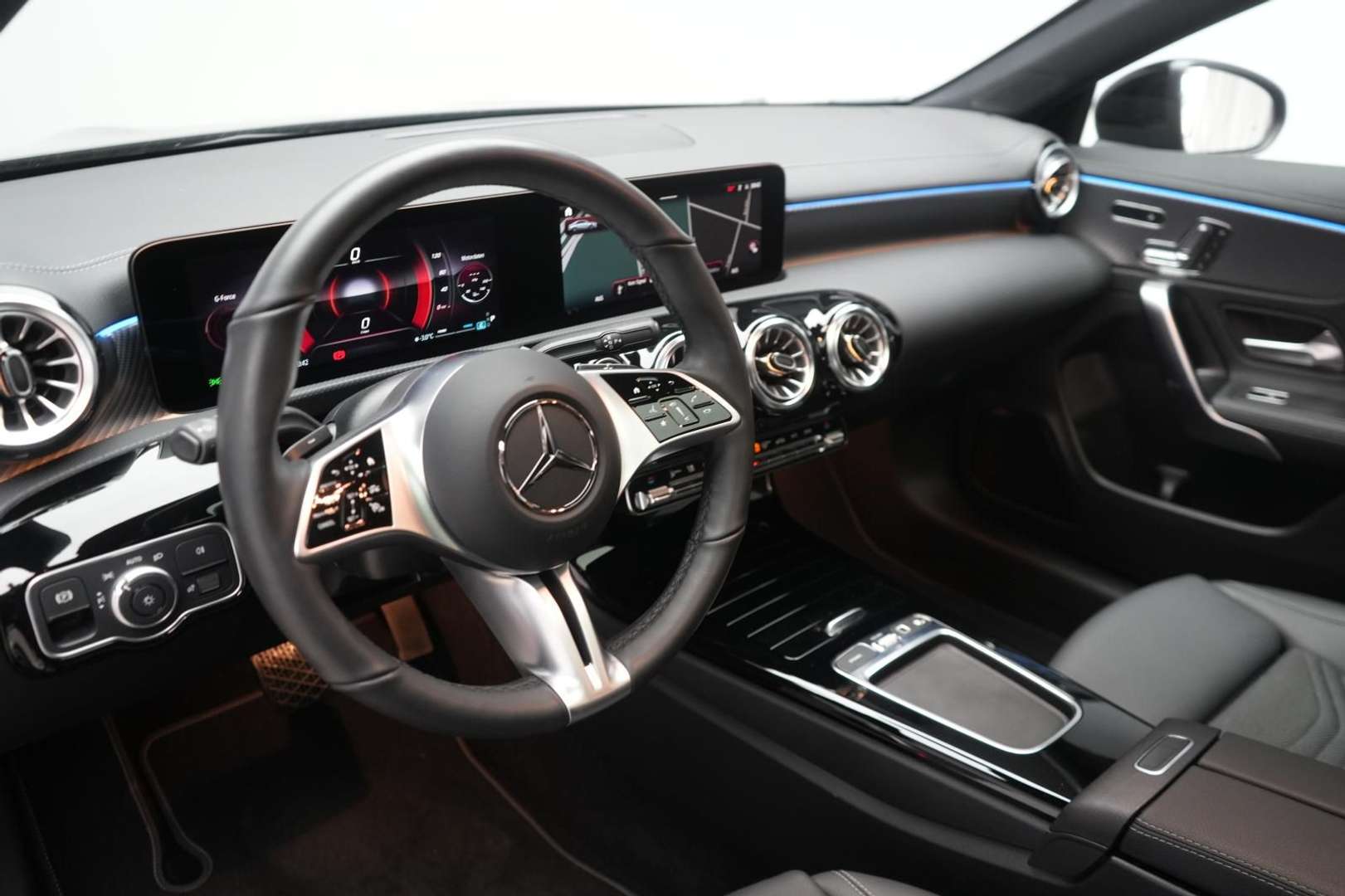 Mercedes CLA 200 Progressive Line - 2025 - Joinsteer - #13