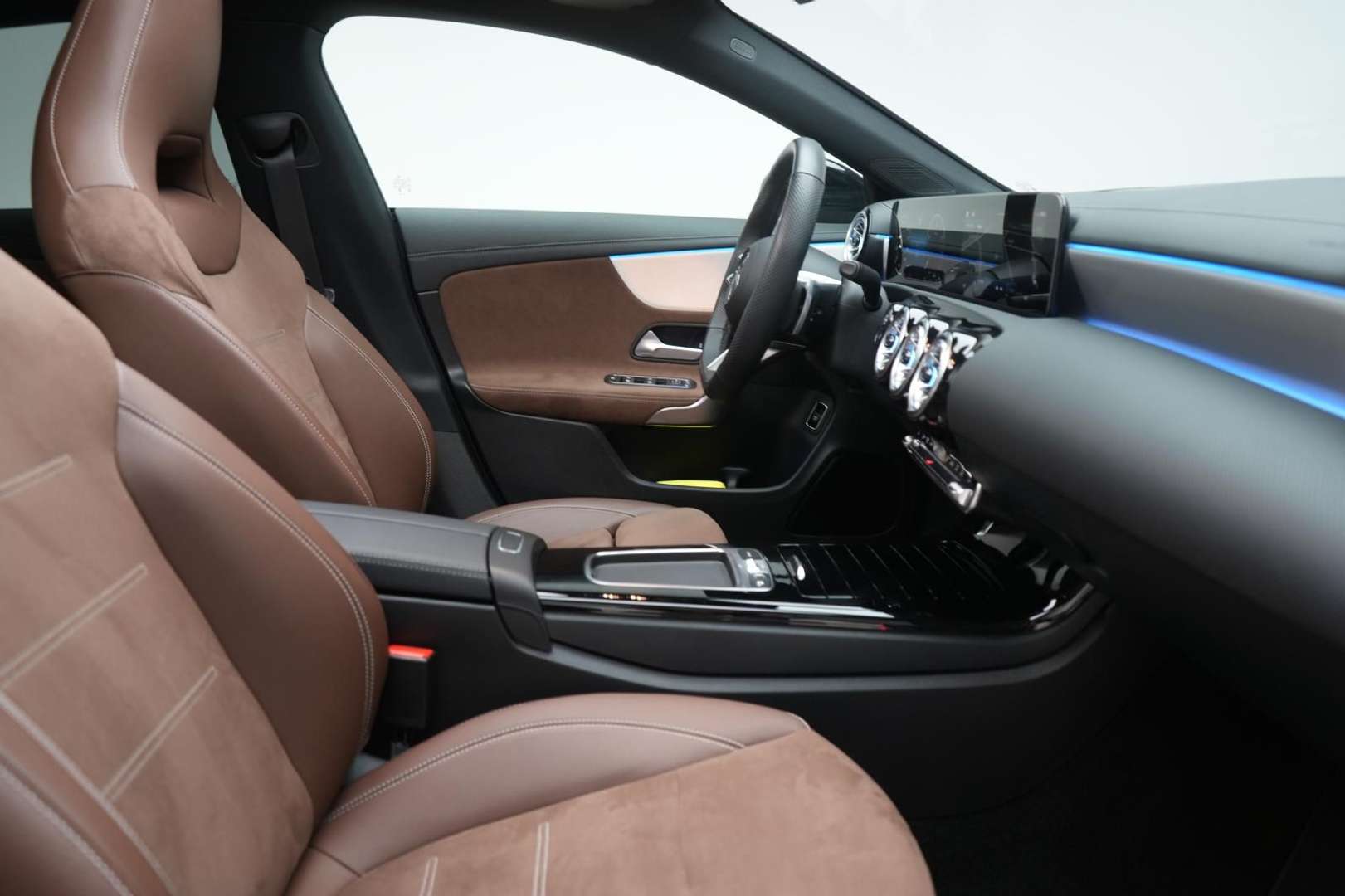 Mercedes CLA 200 AMG Line - 2025 - Joinsteer - #6