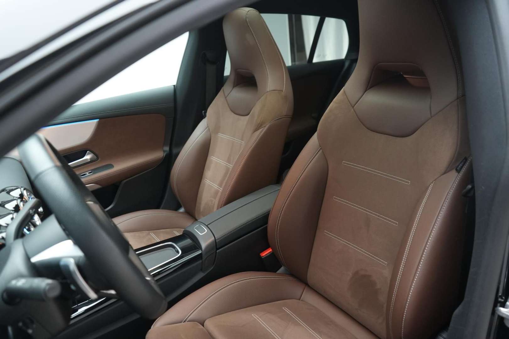 Mercedes CLA 200 AMG Line - 2025 - Joinsteer - #10