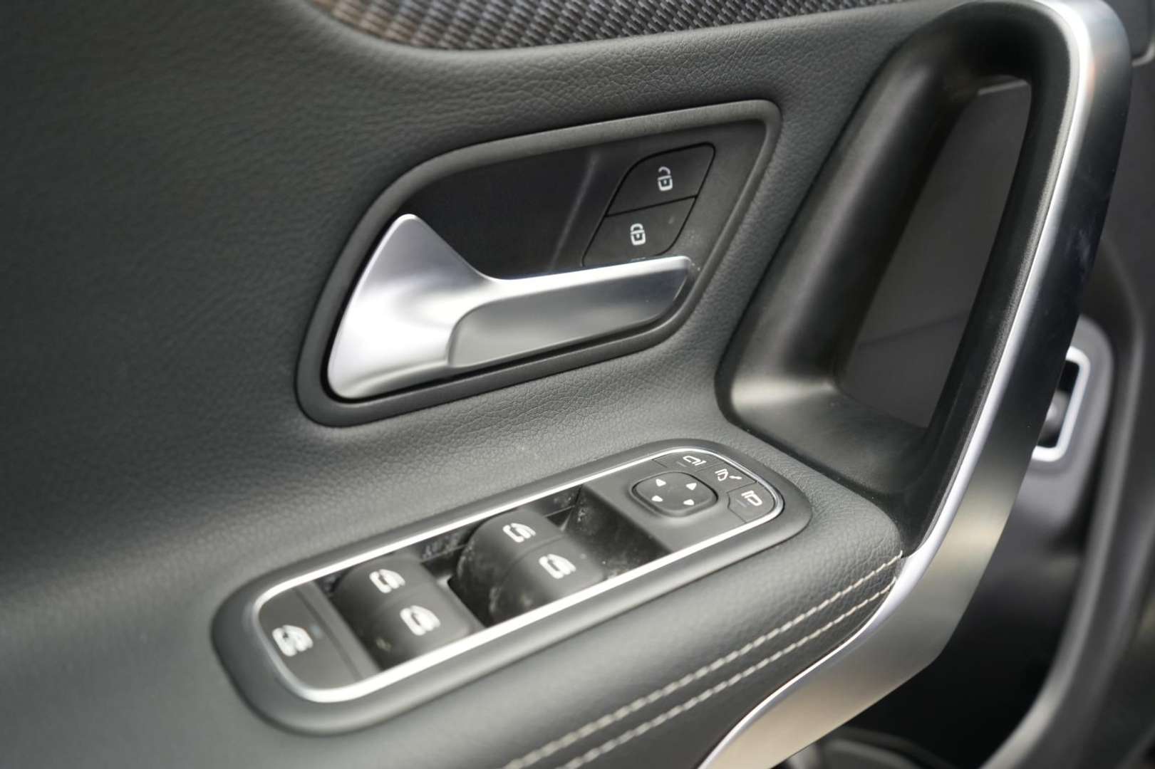 Mercedes CLA 200 Progressive Line - 2025 - Joinsteer - #28