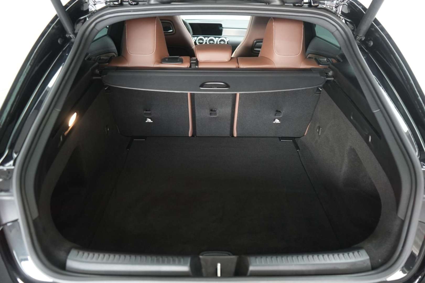 Mercedes CLA 200 AMG Line - 2025 - Joinsteer - #33