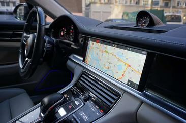 Porsche Panamera II GTS — photo 15