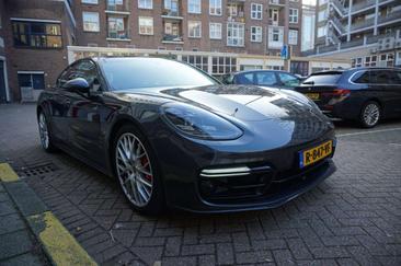 Porsche Panamera II GTS — photo 35