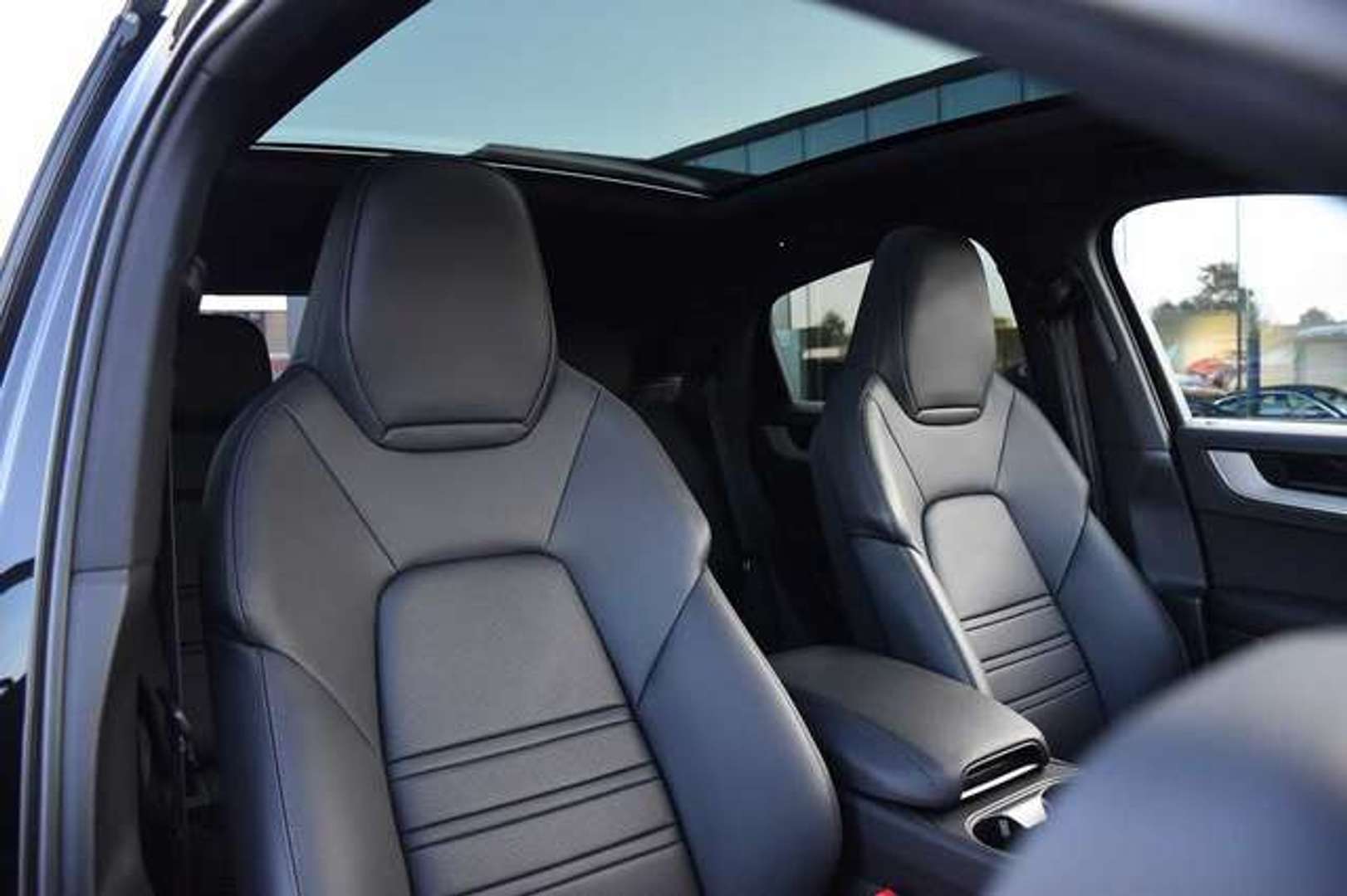 Porsche Cayenne Coupé E-Hybrid - 2025 - Joinsteer - #14